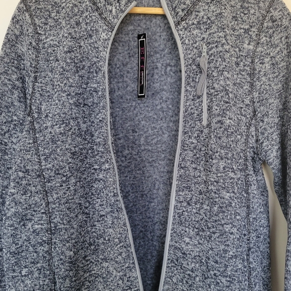 Men's-I think it maybe unisex- sweater/jacket. Good condition,  never worn, M - Picture 7 of 7